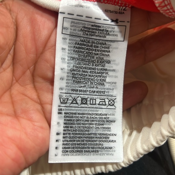 Adidas pants EUC - Picture 6 of 10